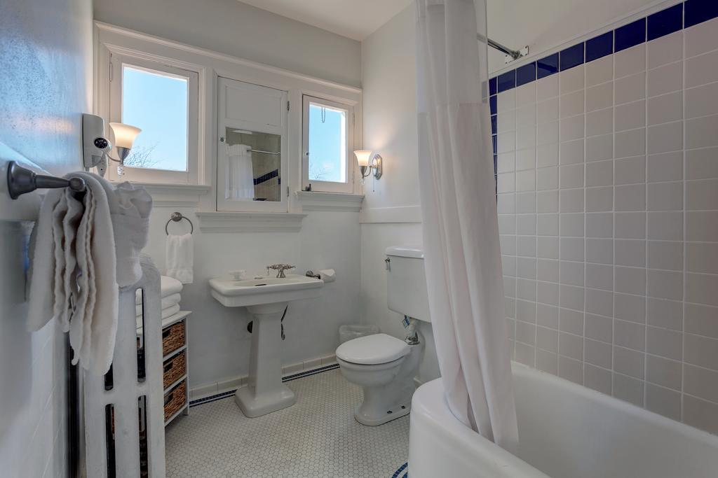 Nantucket Inn - Anacortes Exterior photo
